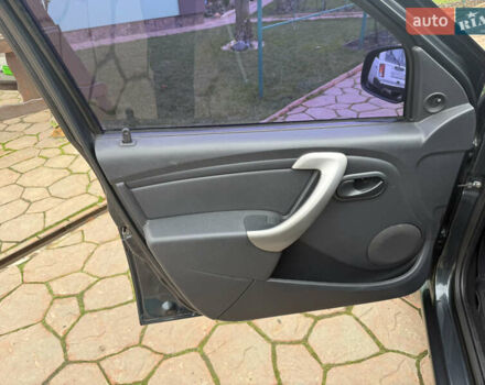 Серый Рено Логан, объемом двигателя 1.6 л и пробегом 115 тыс. км за 5950 $, фото 51 на Automoto.ua