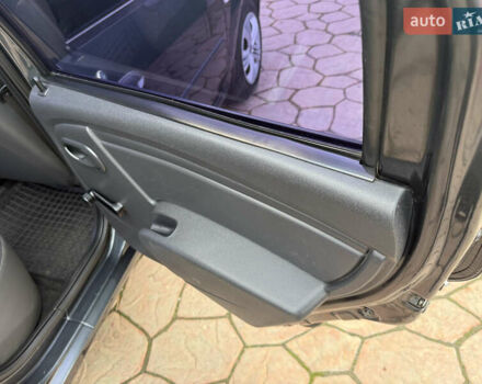 Серый Рено Логан, объемом двигателя 1.6 л и пробегом 115 тыс. км за 5950 $, фото 39 на Automoto.ua