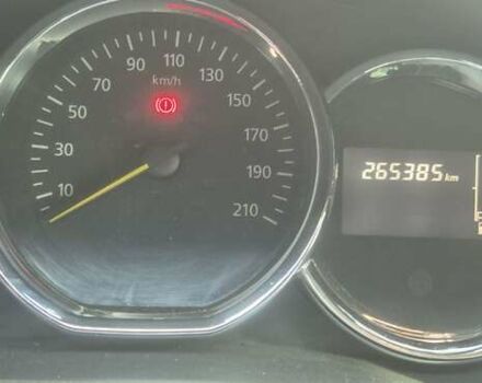 Рено Логан 2013 у Харкові на Automoto.ua Сірий Рено Логан, об'ємом двигуна 1.15 л та пробігом 265 тис. км за 4500 $, фото 3 на Automoto.ua