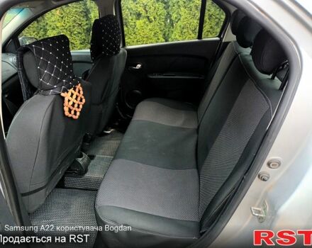 Сірий Рено Логан, об'ємом двигуна 1.2 л та пробігом 120 тис. км за 5300 $, фото 3 на Automoto.ua