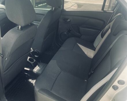 Серый Рено Логан, объемом двигателя 1.1 л и пробегом 198 тыс. км за 4200 $, фото 9 на Automoto.ua