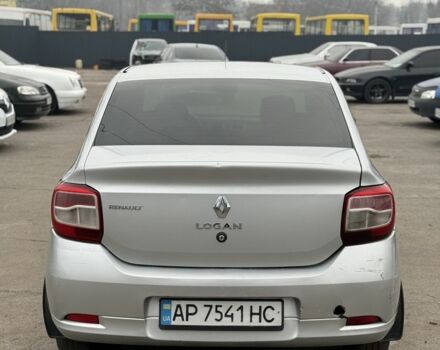 Серый Рено Логан, объемом двигателя 1.6 л и пробегом 300 тыс. км за 2950 $, фото 4 на Automoto.ua