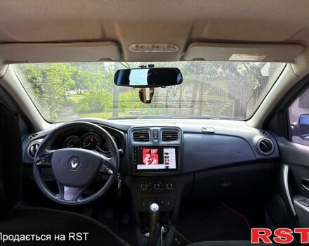 Серый Рено Логан, объемом двигателя 1.1 л и пробегом 90 тыс. км за 5600 $, фото 2 на Automoto.ua