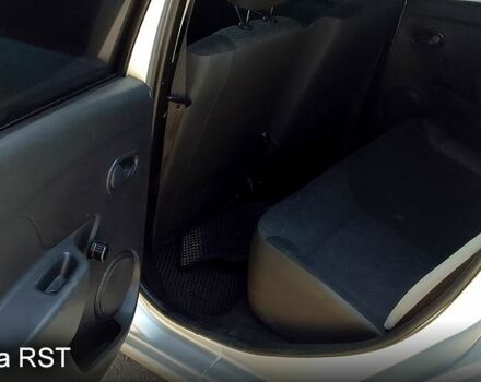 Серый Рено Логан, объемом двигателя 1.5 л и пробегом 290 тыс. км за 5500 $, фото 6 на Automoto.ua