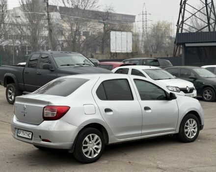 Серый Рено Логан, объемом двигателя 1.6 л и пробегом 300 тыс. км за 2950 $, фото 5 на Automoto.ua