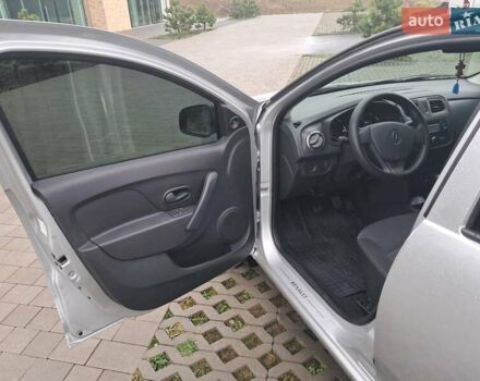 Рено Логан 2014 в Хмельницком на Automoto.ua Серый Рено Логан, объемом двигателя 1.15 л и пробегом 35 тыс. км за 7200 $, фото 8 на Automoto.ua