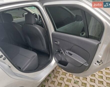 Рено Логан 2014 в Хмельницком на Automoto.ua Серый Рено Логан, объемом двигателя 1.15 л и пробегом 35 тыс. км за 7200 $, фото 12 на Automoto.ua