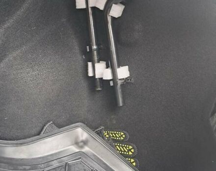 Рено Логан 2014 в Хмельницком на Automoto.ua Серый Рено Логан, объемом двигателя 1.15 л и пробегом 35 тыс. км за 7200 $, фото 15 на Automoto.ua