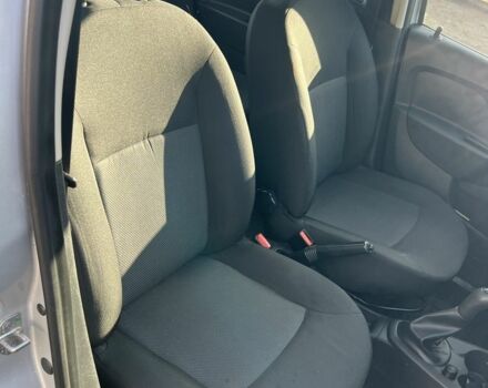 Серый Рено Логан, объемом двигателя 1.1 л и пробегом 58 тыс. км за 5500 $, фото 6 на Automoto.ua