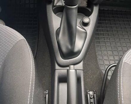 Рено Логан 2014 в Хмельницком на Automoto.ua Серый Рено Логан, объемом двигателя 1.15 л и пробегом 35 тыс. км за 7200 $, фото 21 на Automoto.ua