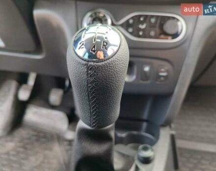 Серый Рено Логан, объемом двигателя 1.5 л и пробегом 172 тыс. км за 7300 $, фото 20 на Automoto.ua