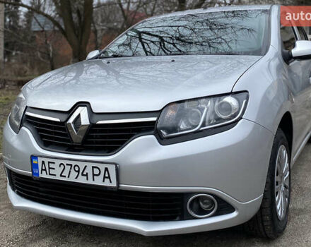 Серый Рено Логан, объемом двигателя 1.5 л и пробегом 270 тыс. км за 7200 $, фото 2 на Automoto.ua