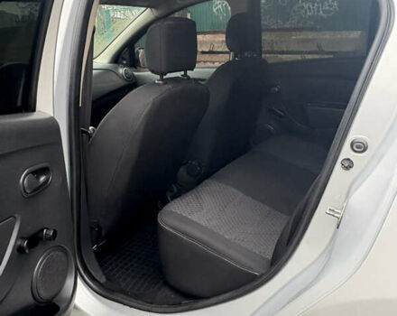 Сірий Рено Логан, об'ємом двигуна 1.15 л та пробігом 300 тис. км за 3800 $, фото 8 на Automoto.ua