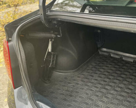 Сірий Рено Логан, об'ємом двигуна 1.46 л та пробігом 80 тис. км за 10000 $, фото 13 на Automoto.ua