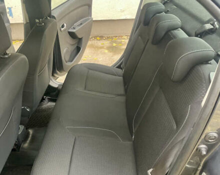 Сірий Рено Логан, об'ємом двигуна 1.46 л та пробігом 80 тис. км за 10000 $, фото 10 на Automoto.ua