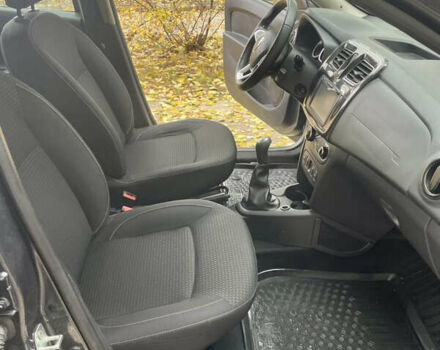 Сірий Рено Логан, об'ємом двигуна 1.46 л та пробігом 80 тис. км за 10000 $, фото 8 на Automoto.ua