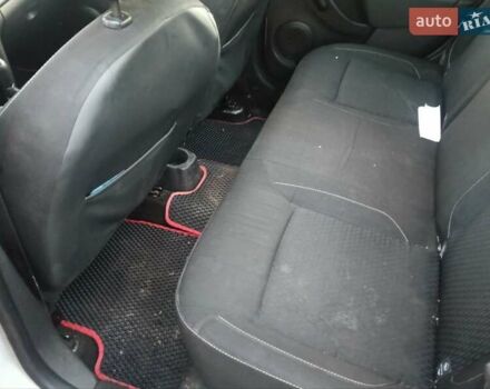 Сірий Рено Логан, об'ємом двигуна 1.46 л та пробігом 413 тис. км за 2500 $, фото 8 на Automoto.ua
