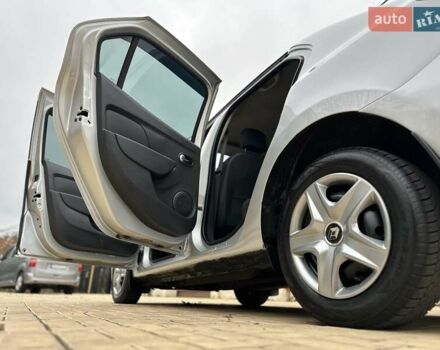 Сірий Рено Логан, об'ємом двигуна 1.46 л та пробігом 230 тис. км за 7700 $, фото 54 на Automoto.ua