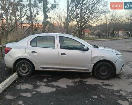 Сірий Рено Логан, об'ємом двигуна 1.46 л та пробігом 413 тис. км за 2500 $, фото 3 на Automoto.ua