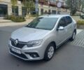 Серый Рено Логан, объемом двигателя 1.5 л и пробегом 169 тыс. км за 8250 $, фото 1 на Automoto.ua