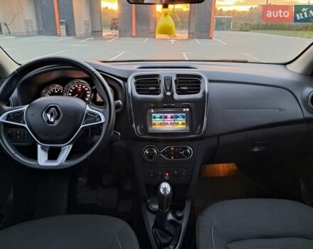 Рено Логан 2021 в Виннице на Automoto.ua Серый Рено Логан, объемом двигателя 0.9 л и пробегом 42 тыс. км за 5850 $, фото 31 на Automoto.ua