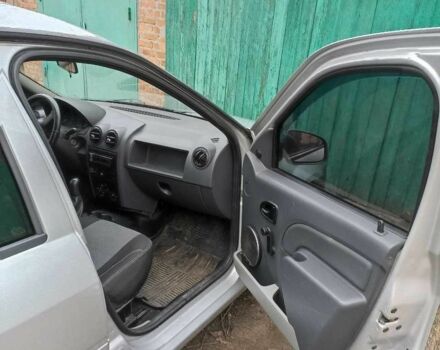 Сірий Рено Логан, об'ємом двигуна 1.6 л та пробігом 257 тис. км за 4200 $, фото 11 на Automoto.ua