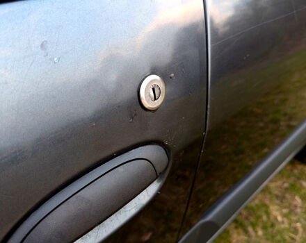 Сірий Рено Логан, об'ємом двигуна 1.6 л та пробігом 270 тис. км за 5300 $, фото 6 на Automoto.ua