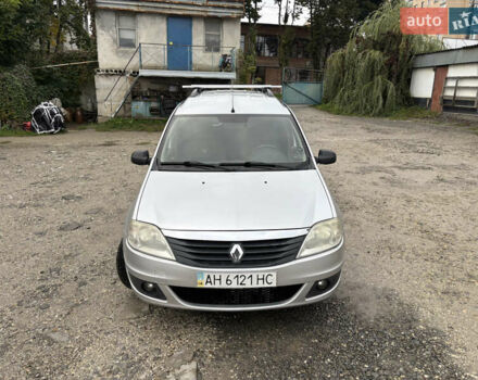 Серый Рено Логан, объемом двигателя 1.6 л и пробегом 315 тыс. км за 5200 $, фото 1 на Automoto.ua