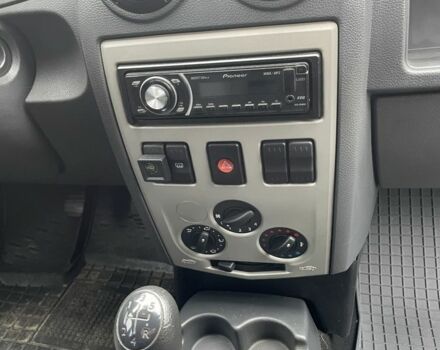 Серый Рено Логан, объемом двигателя 1.6 л и пробегом 227 тыс. км за 5100 $, фото 9 на Automoto.ua