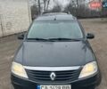 Серый Рено Логан, объемом двигателя 1.6 л и пробегом 258 тыс. км за 5200 $, фото 2 на Automoto.ua