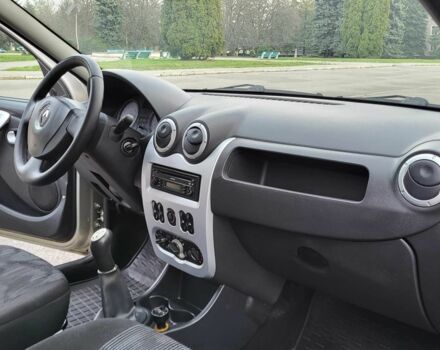 Сірий Рено Логан, об'ємом двигуна 1.6 л та пробігом 146 тис. км за 5900 $, фото 9 на Automoto.ua