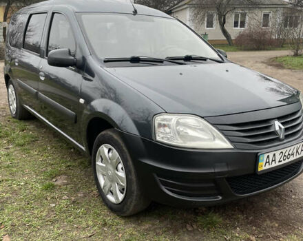 Серый Рено Логан, объемом двигателя 1.6 л и пробегом 227 тыс. км за 5100 $, фото 1 на Automoto.ua