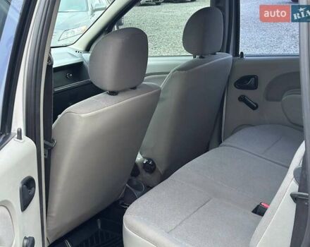 Серый Рено Логан, объемом двигателя 1.6 л и пробегом 185 тыс. км за 4850 $, фото 4 на Automoto.ua