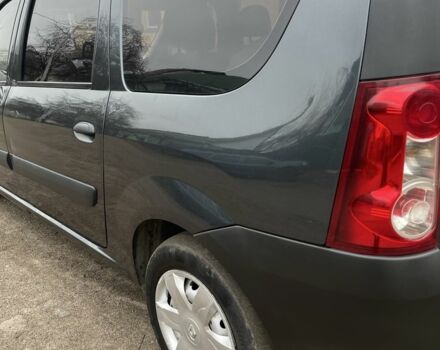 Серый Рено Логан, объемом двигателя 1.6 л и пробегом 227 тыс. км за 5100 $, фото 4 на Automoto.ua