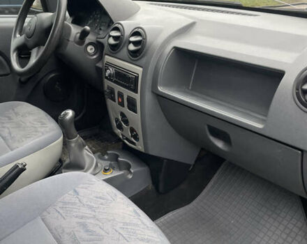 Серый Рено Логан, объемом двигателя 1.6 л и пробегом 227 тыс. км за 5100 $, фото 9 на Automoto.ua