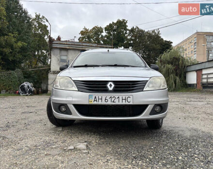 Серый Рено Логан, объемом двигателя 1.6 л и пробегом 315 тыс. км за 5200 $, фото 2 на Automoto.ua
