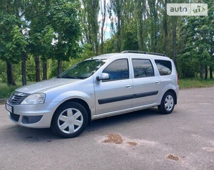 Сірий Рено Логан, об'ємом двигуна 1.6 л та пробігом 360 тис. км за 4600 $, фото 8 на Automoto.ua