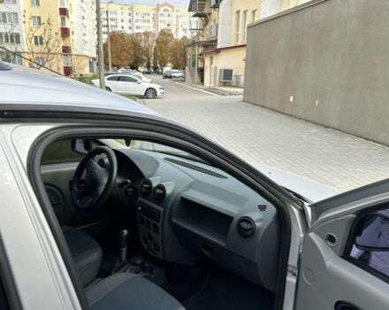 Серый Рено Логан, объемом двигателя 1.6 л и пробегом 96 тыс. км за 5900 $, фото 7 на Automoto.ua