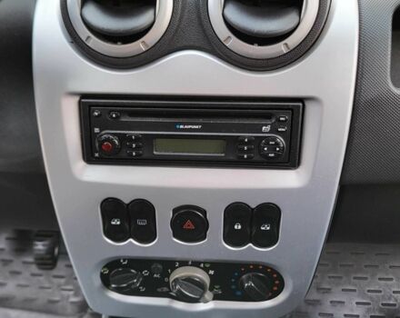 Сірий Рено Логан, об'ємом двигуна 1.6 л та пробігом 146 тис. км за 5900 $, фото 13 на Automoto.ua