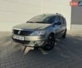 Серый Рено Логан, объемом двигателя 1.6 л и пробегом 182 тыс. км за 4300 $, фото 1 на Automoto.ua