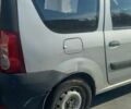 Сірий Рено Логан, об'ємом двигуна 1.6 л та пробігом 221 тис. км за 2014 $, фото 13 на Automoto.ua