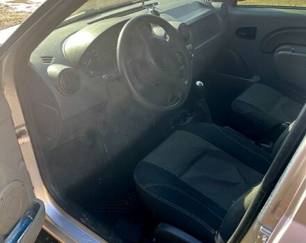 Серый Рено Логан, объемом двигателя 1.6 л и пробегом 267 тыс. км за 5500 $, фото 4 на Automoto.ua