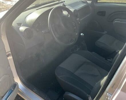 Сірий Рено Логан, об'ємом двигуна 1.6 л та пробігом 267 тис. км за 5500 $, фото 4 на Automoto.ua