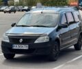 Серый Рено Логан, объемом двигателя 1.6 л и пробегом 276 тыс. км за 3700 $, фото 1 на Automoto.ua