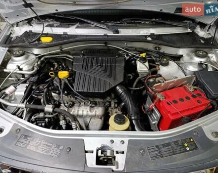 Сірий Рено Логан, об'ємом двигуна 1.6 л та пробігом 230 тис. км за 4900 $, фото 5 на Automoto.ua