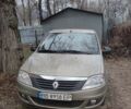 Серый Рено Логан, объемом двигателя 1.6 л и пробегом 70 тыс. км за 5000 $, фото 1 на Automoto.ua