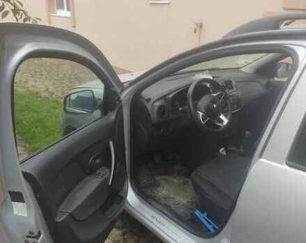 Серый Рено Логан, объемом двигателя 1.46 л и пробегом 70 тыс. км за 9000 $, фото 3 на Automoto.ua