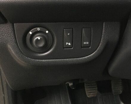 Серый Рено Логан, объемом двигателя 1.5 л и пробегом 229 тыс. км за 12500 $, фото 18 на Automoto.ua