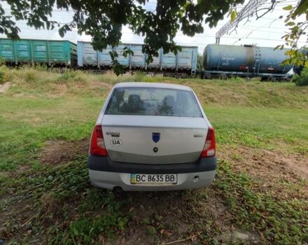 Серый Рено Логан, объемом двигателя 0 л и пробегом 250 тыс. км за 1200 $, фото 1 на Automoto.ua
