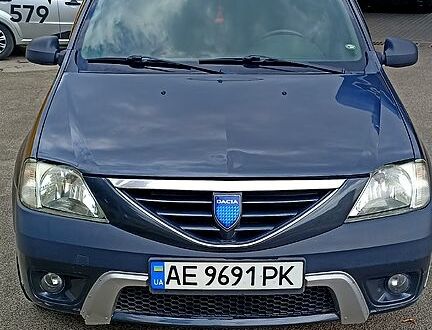 Рено Логан 2007 в Днепре (Днепропетровске) на Automoto.ua Серый Рено Логан, объемом двигателя 1.6 л и пробегом 240 тыс. км за 5000 $, фото 1 на Automoto.ua
